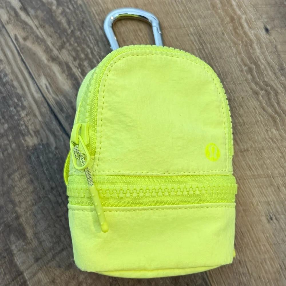 Lululemon City Adventurer Backpack *Nano in Electric Lemon